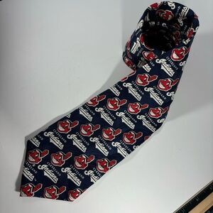 VINTAGE CLEVELAND INDIANS / GUARDIANS 1995‎ RM Sports CHIEF WAHOO 100% Silk Tie